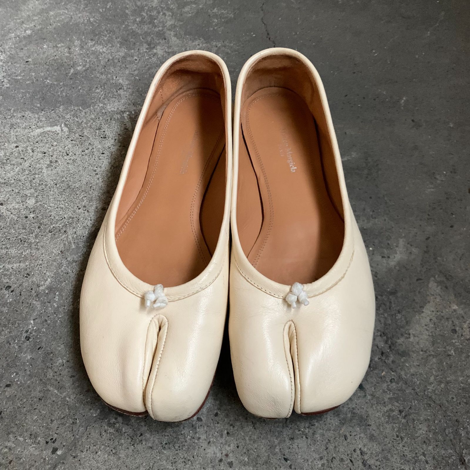 MAISON MARGIELA Tabi S58WZ0042 ホワイト クリーム 36 メゾン