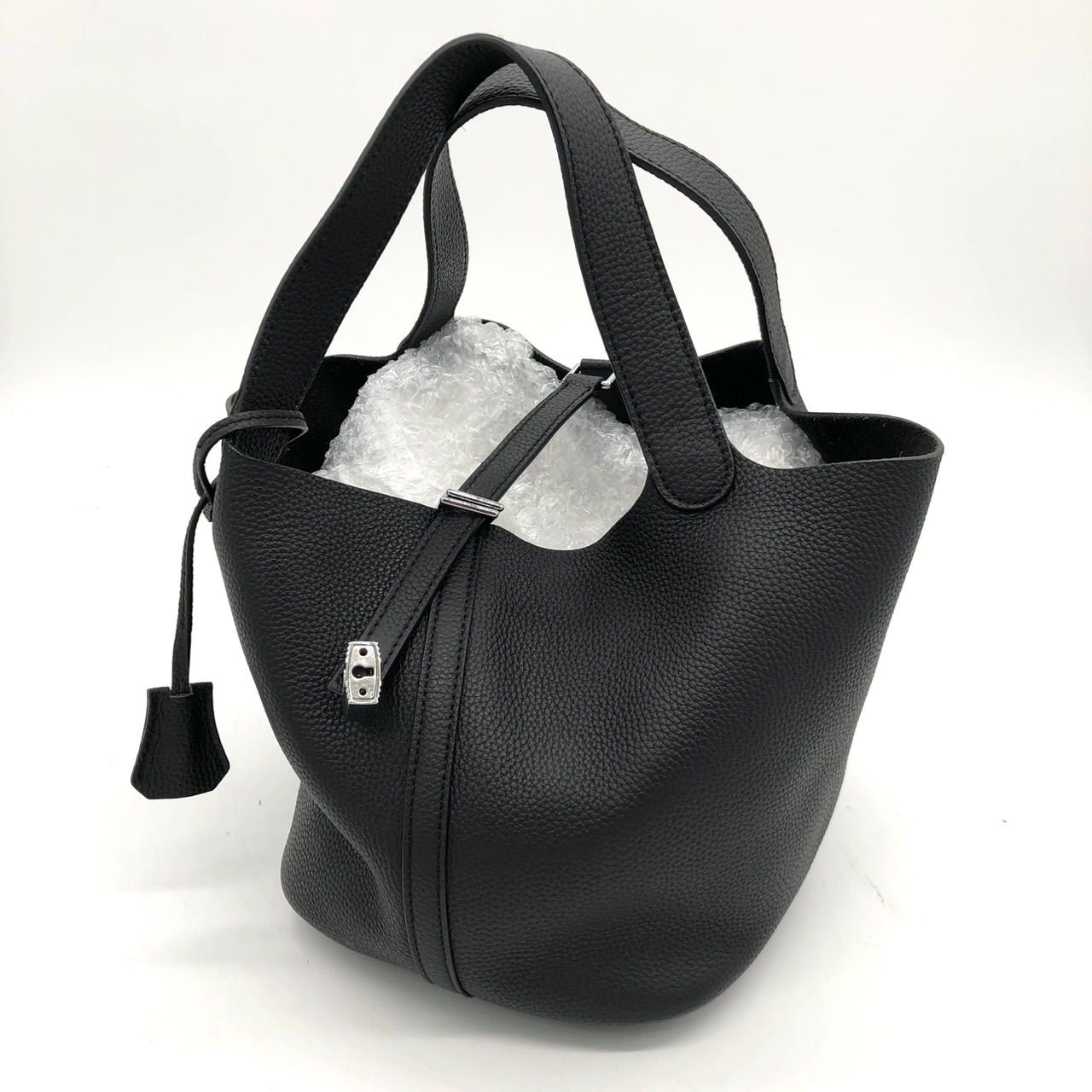 美品】レザー 黒系 本革 バケツ型トートバッグ ハンドバッグ