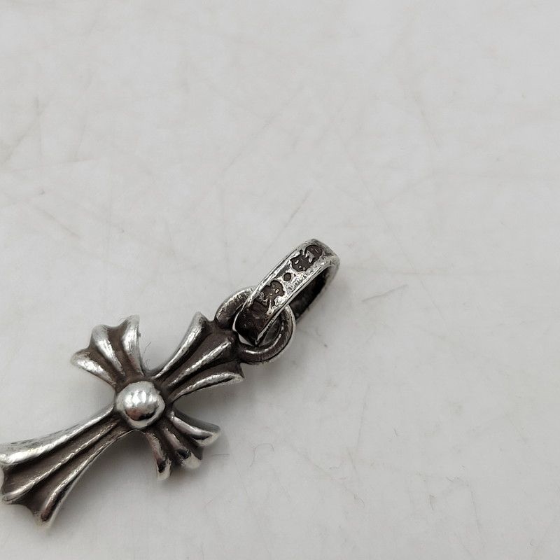 ペンダントトップ 190