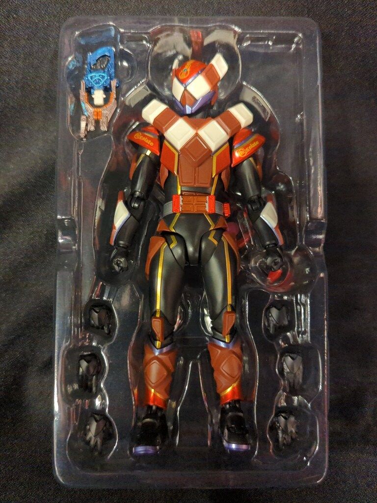 BANDAI SPIRITS S.H.Figuarts 仮面ライダーガヴ 仮面ライダーヴァレン チョコドンフォーム