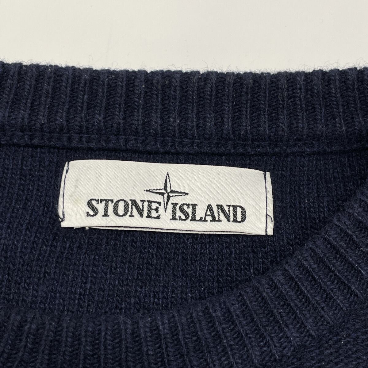 STONE ISLAND ストーンアイランド 【国内正規】651555309 Vガゼット