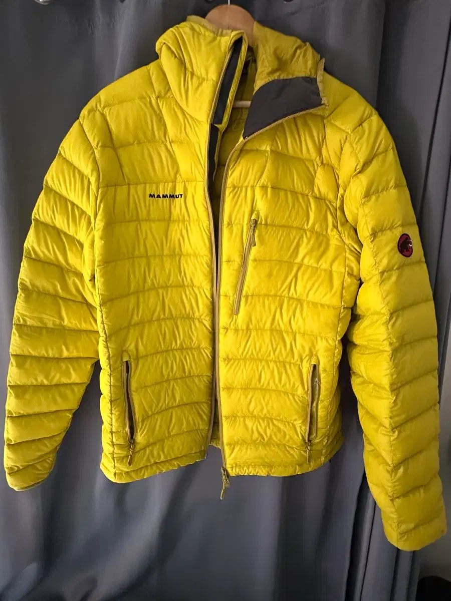 フランク オーシャン マムート 軽量ダウン yellow