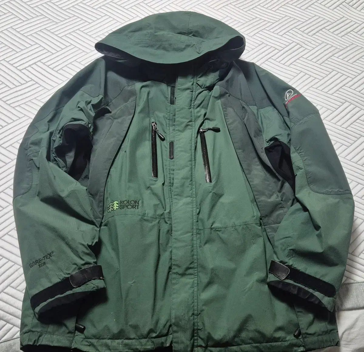 ダークグリーン GORE TEX ウィンドブレーカー 100 105