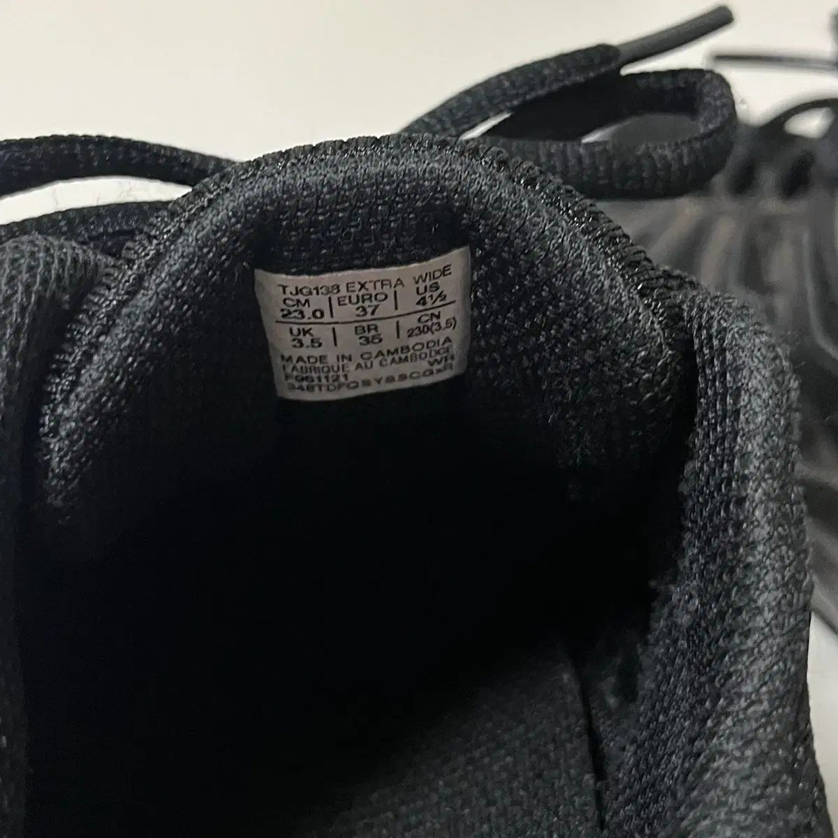 asics アシックス