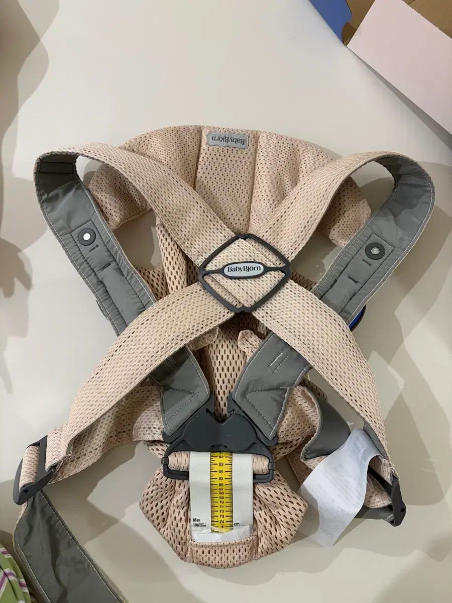 赤ちゃん ミニ エアリー メッシュ ベビーキャリア ダスティ ピンク