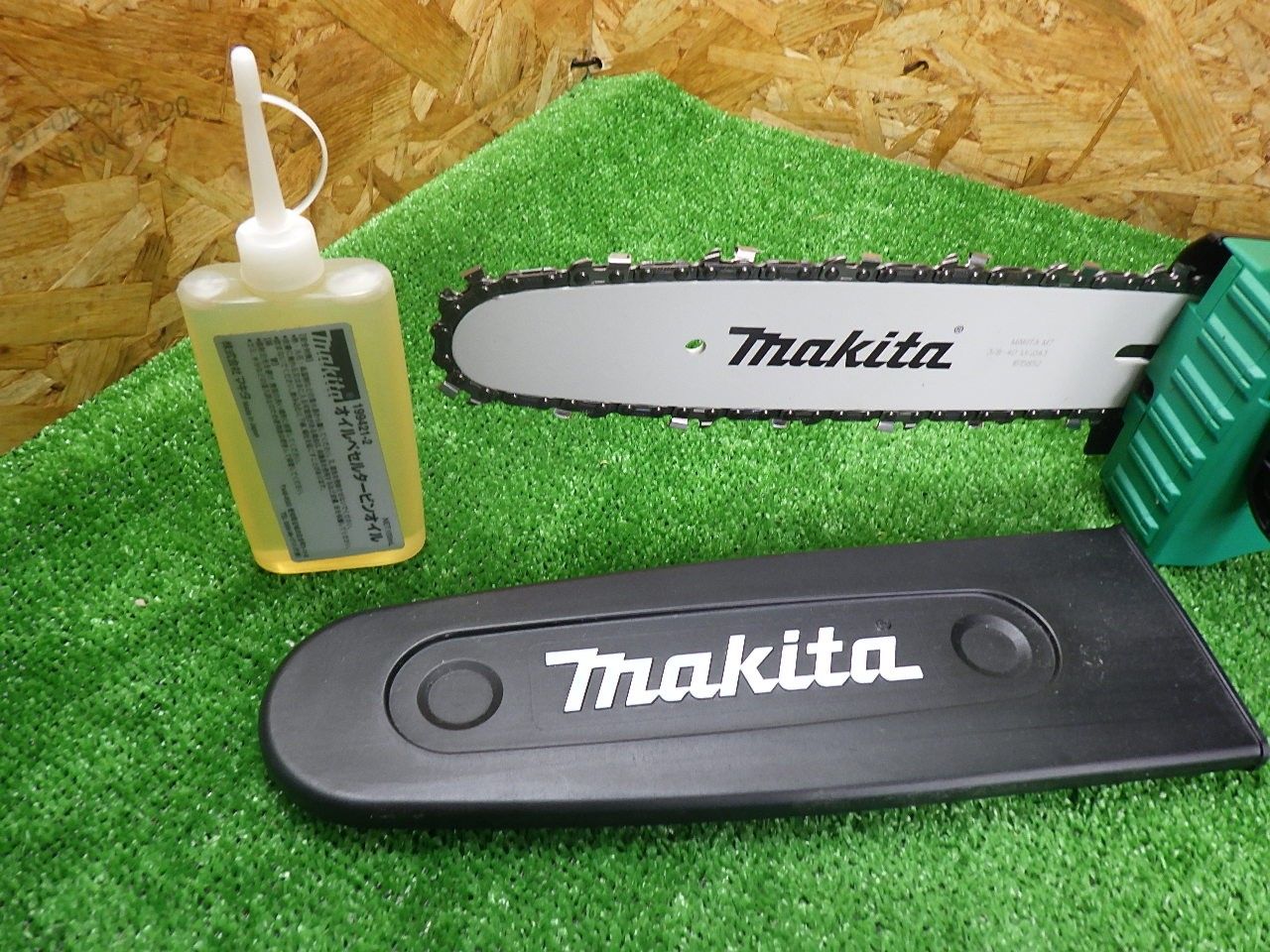 マキタ makita 電気チェンソー ガイドバー長さ250 mm M 502 コード式 庭木の剪定にも 品