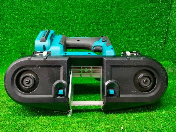 ◎マキタ 充電式ポータブルバンドソー18 V バッテリ 充電器 ケース別売 PB 183 DZ 66 mm モータ異音無し です