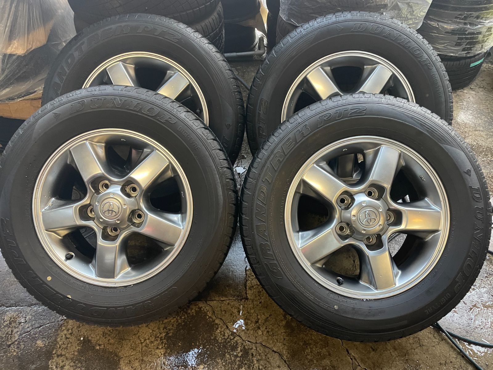 トヨタ ランドクルーザー 100 60thアニバーサリー 純正 アルミ 18×8.0J 