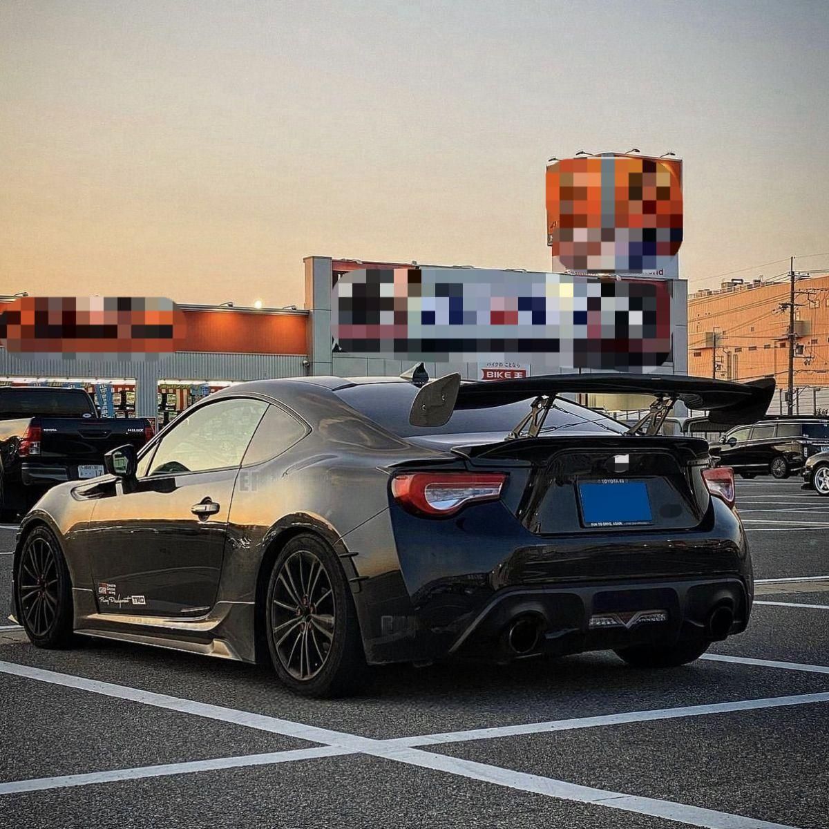 送料無料】トヨタ 86/GT86 スバル BRZ 対応 GTウイング 大型リア 
