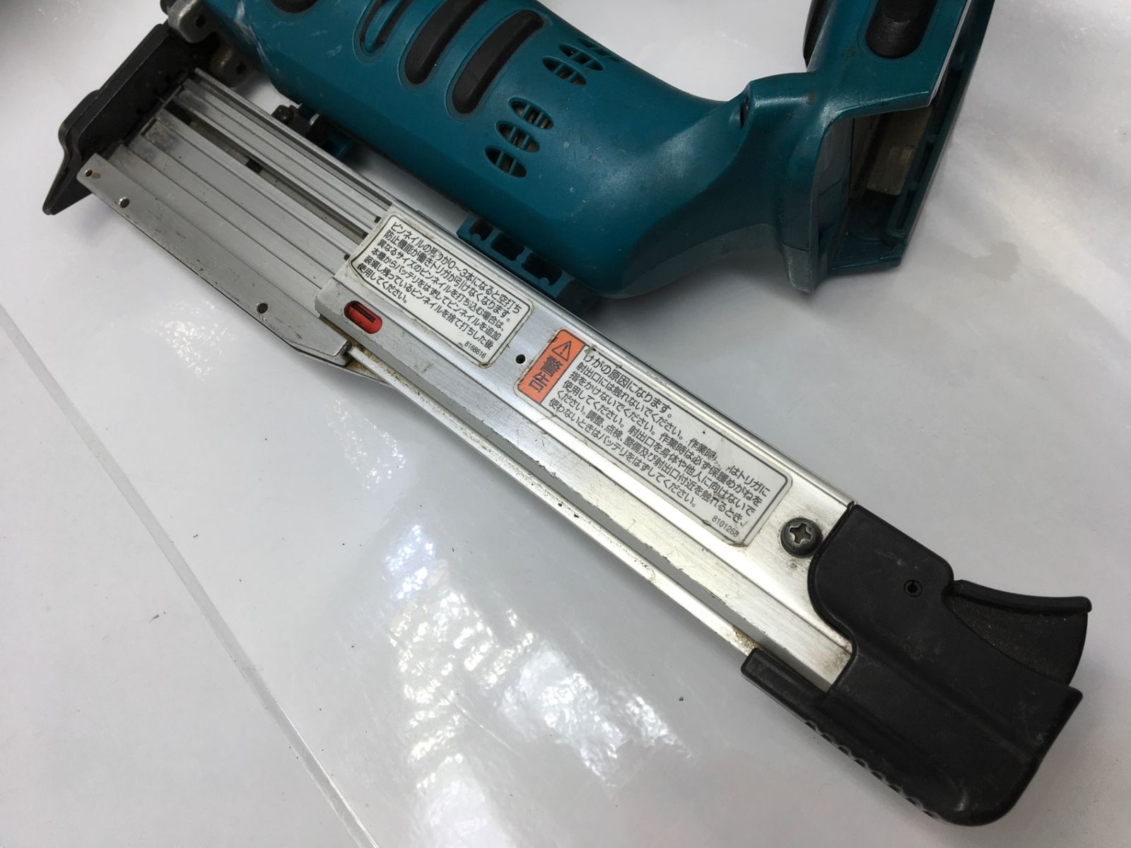  品 Makita マキタ 14.4 v 35 mm充電式ピンタッカ PT 350 DZ エコツー M 02 その他 電動工具 エア工具