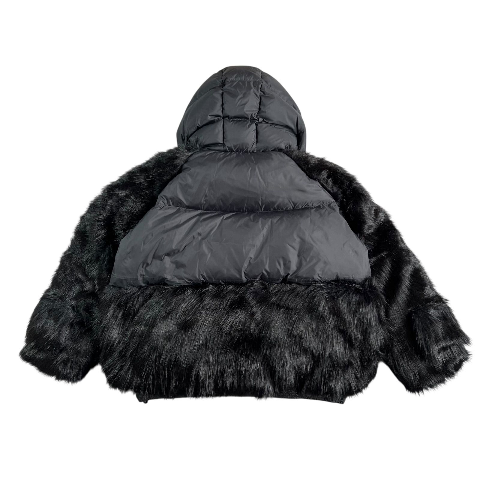 NIKE(ナイキ) × sacai(サカイ) フェイクファー コラボダウンジャケット