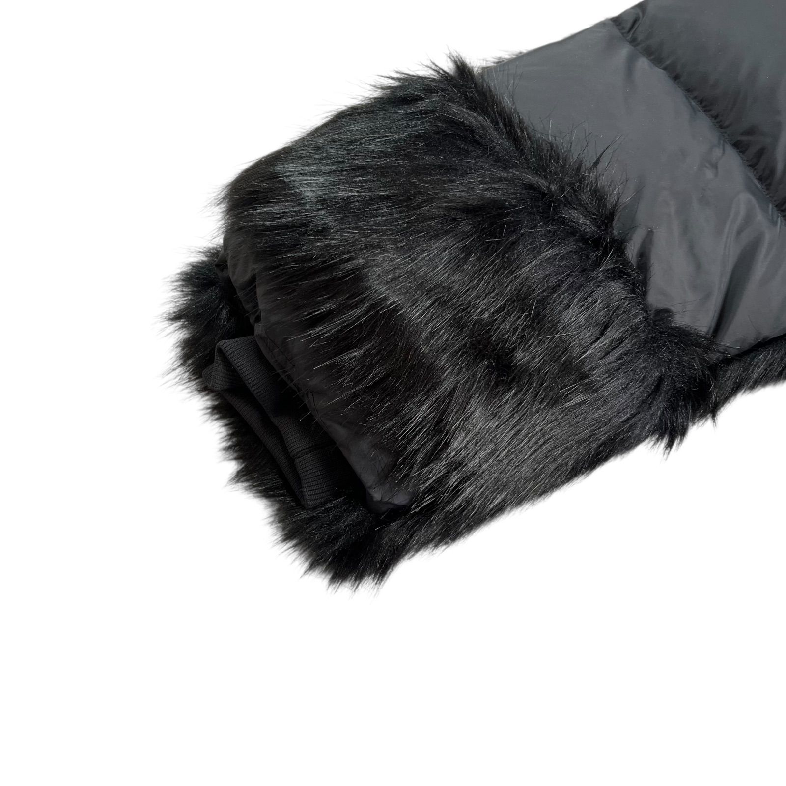 NIKE(ナイキ) × sacai(サカイ) フェイクファー コラボダウンジャケット