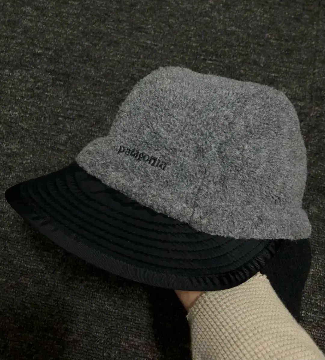 patagonia フリース ダックビル イヤーフラップ 帽子