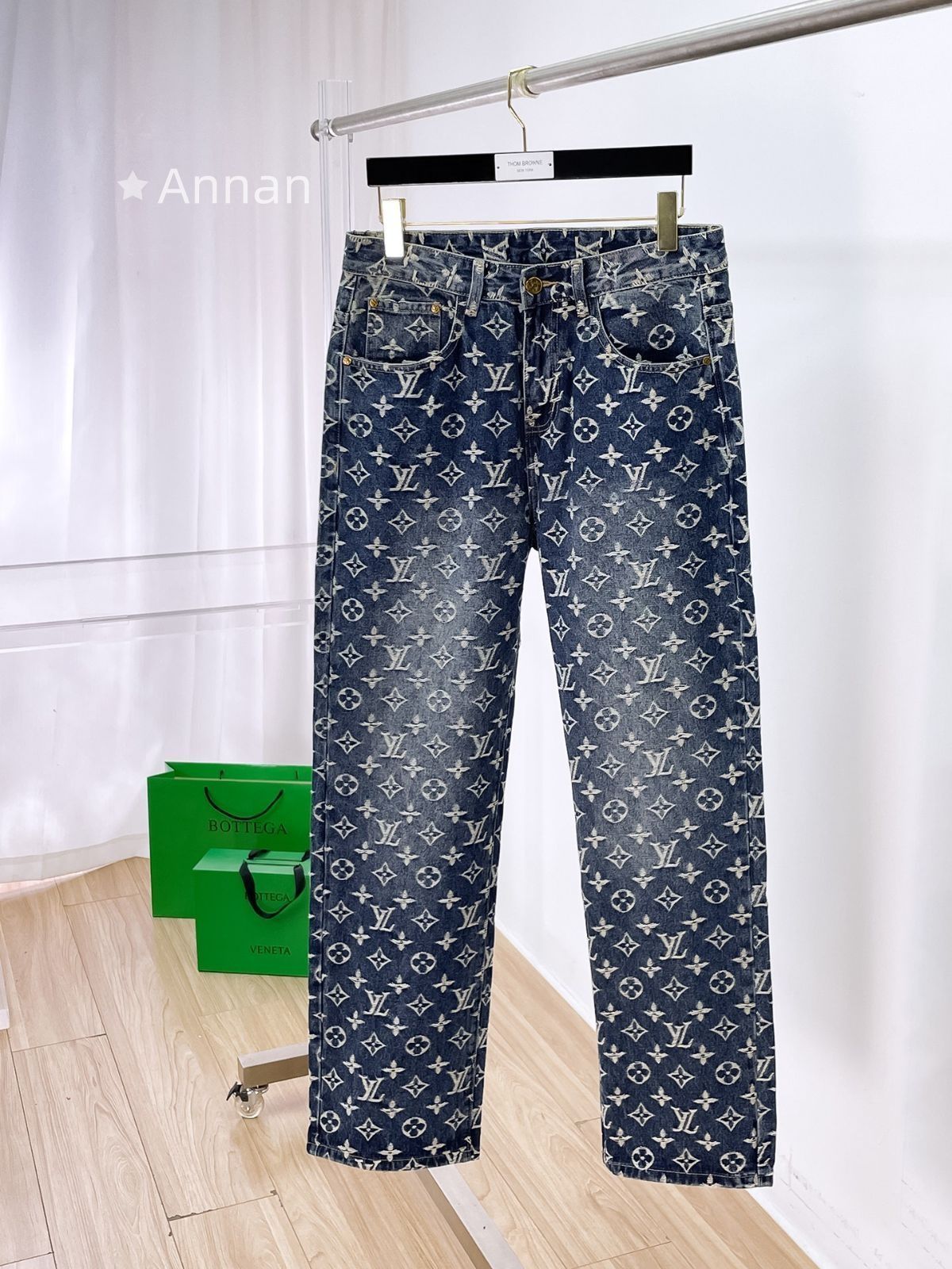 品 LOUISVUITTON ルイヴィトン メンズ モノグラム ストレートデニム