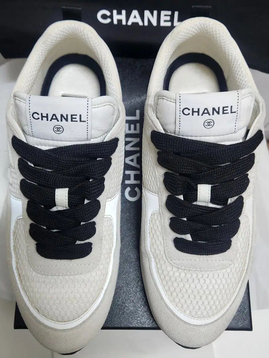 CHANEL シャネル スニーカー スポーツシューズ CCロゴ メッシュ スウェード 白 41 モデル
