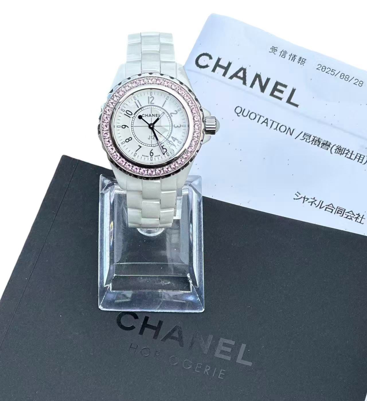 超 ◆稼働品◆シャネルCHANEL J 12クォーツ33ミリ白ホワイト文字盤セラミックピンクサファイア宝石ユニセックスH 1181腕時計