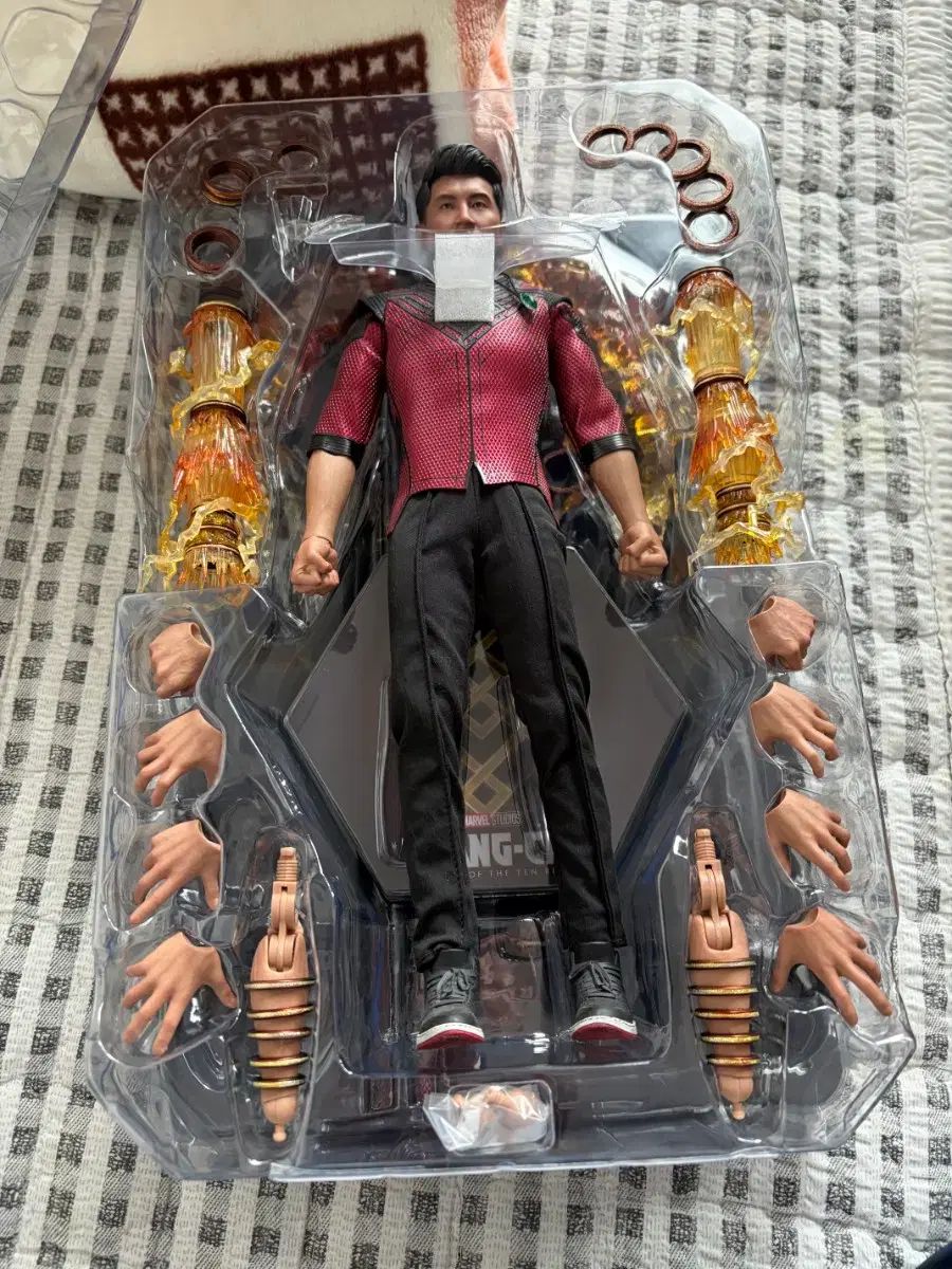 ホットトイズ 샹チ フィギュア MARVEL 1 6スケール