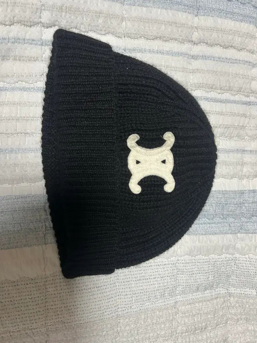 Celine セリーヌ ブラック ニット ビーニー - メルカリ