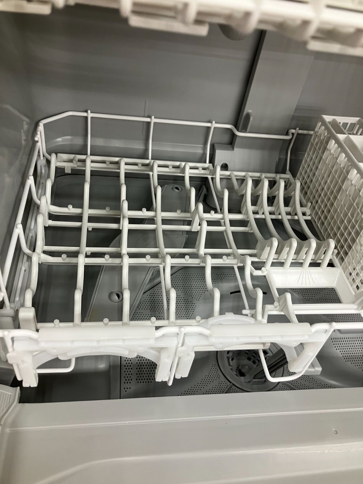 食器洗い乾燥機 NP