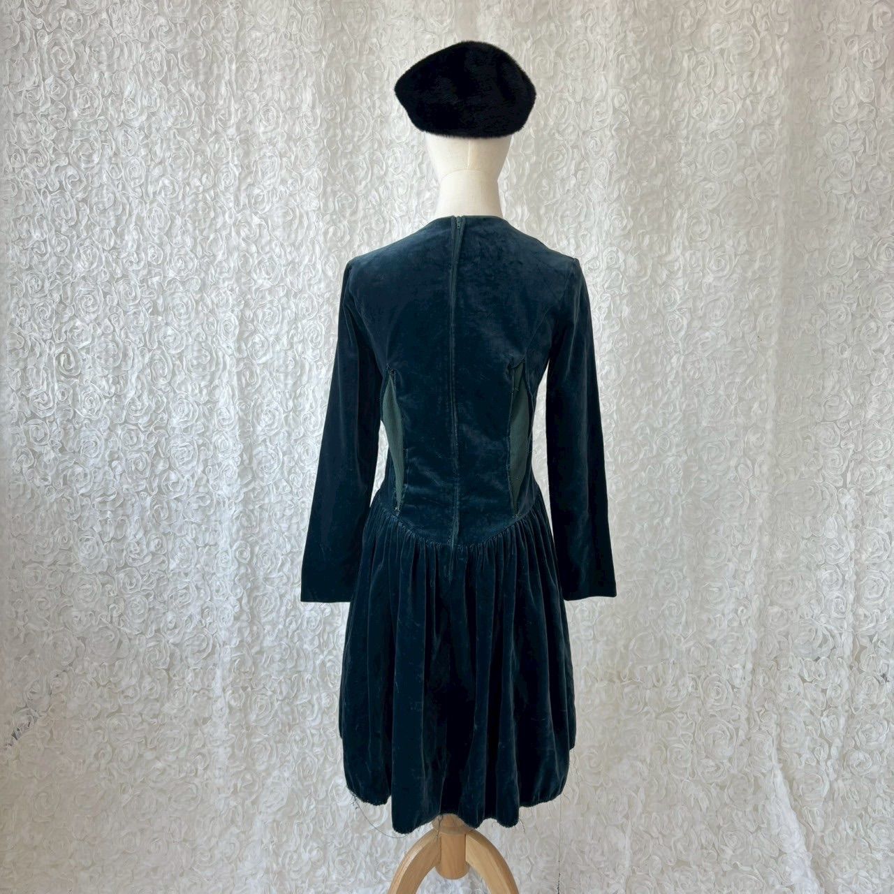 Laura Ashley ローラアシュレイ 英国製 ベロア ワンピース スクエア