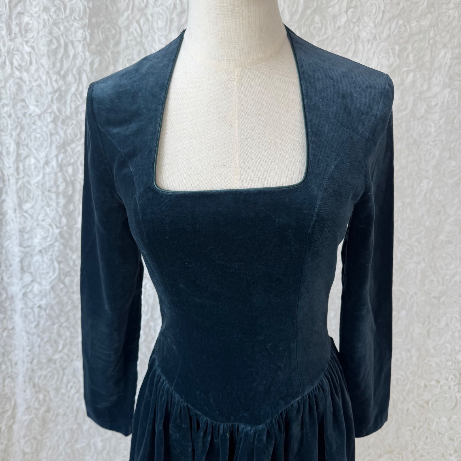 Laura Ashley ローラアシュレイ 英国製 ベロア ワンピース スクエア