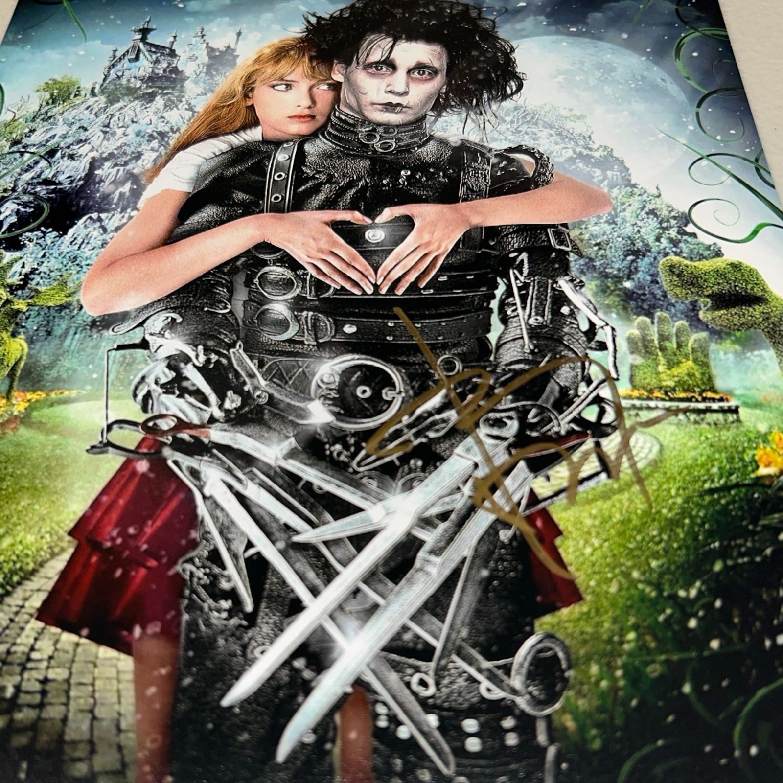ジョニー・デップ 直筆サイン「シザーハンズ」スチール写真 - メルカリ