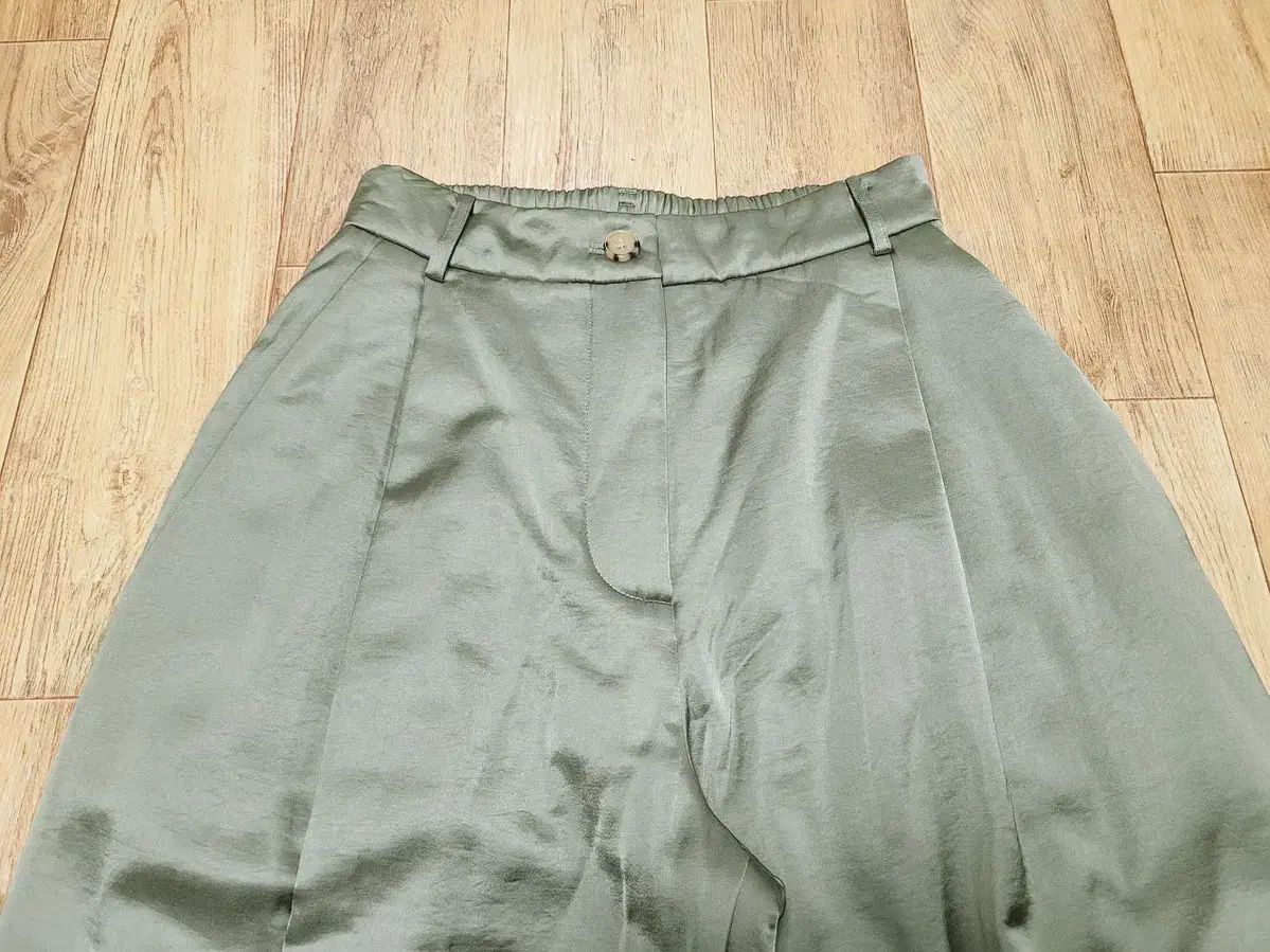 ブロッサム エイチ カンパニー BLOSSOM パデッド ジョガーパンツ 55 66