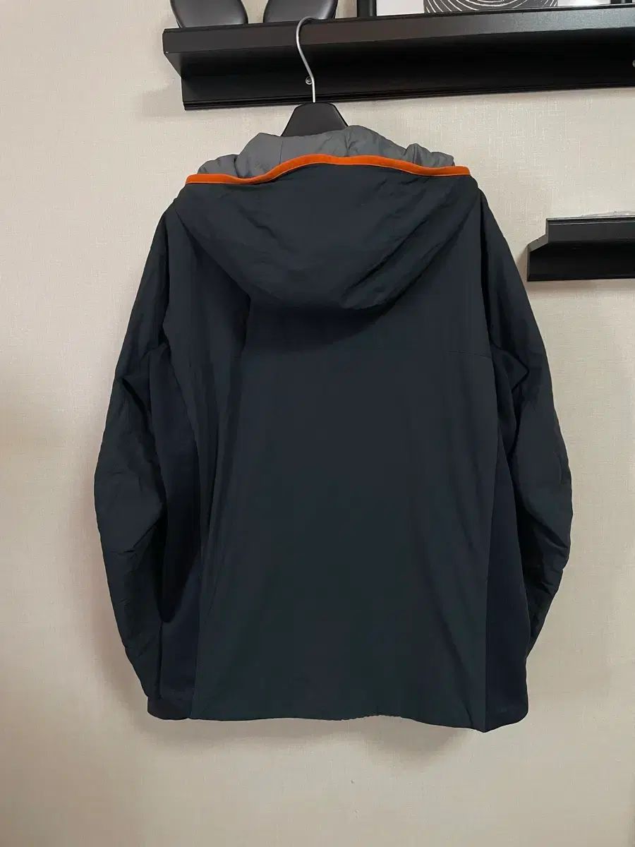 ARC TERYX アークテリクス ブラック WHO フード ウィンドブレーカー ジャケット 95-100
