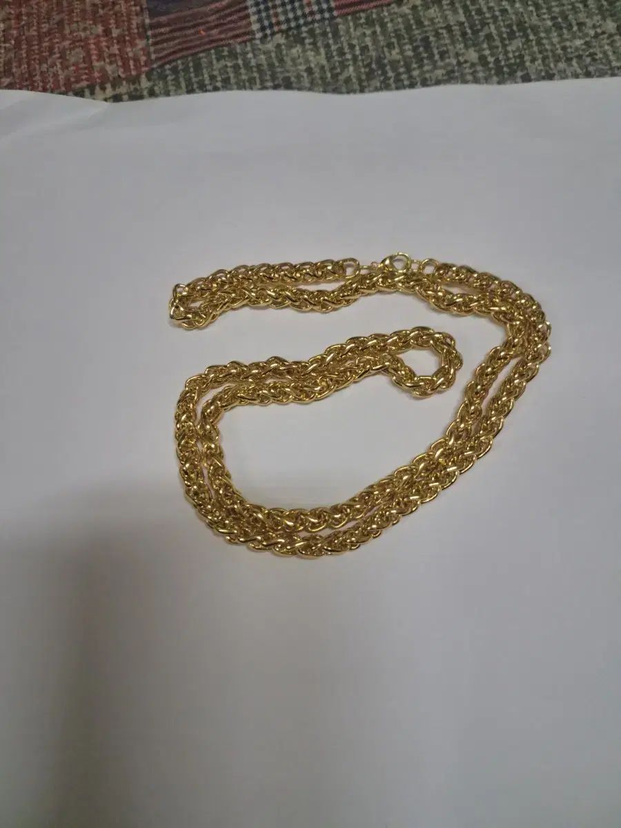 かわいい金色のデザインで素敵に飾ってみてください