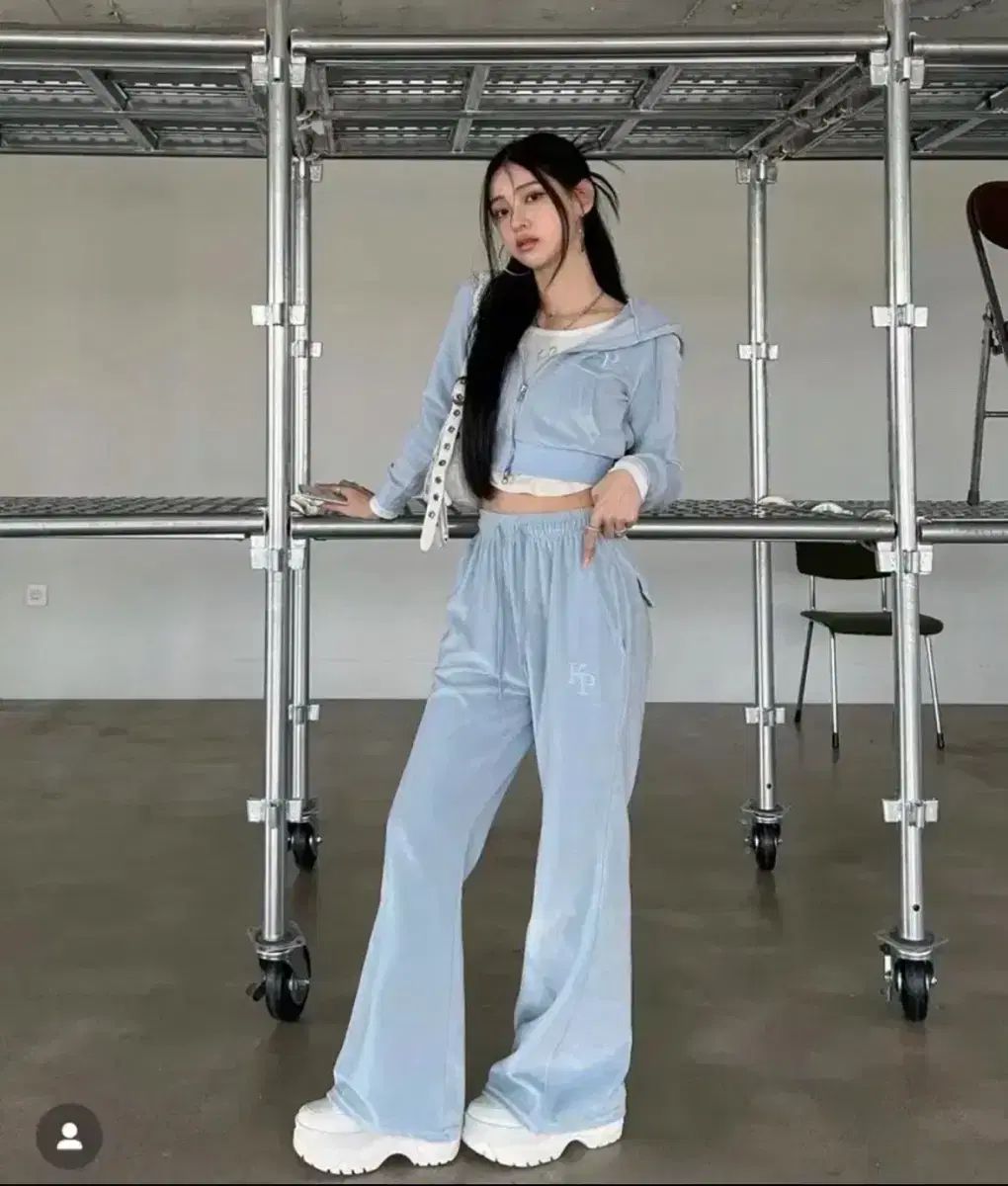 実物 カーキポイント ベロア トレーニングウェア セット スカイブルー アズオンプリーズノーフォロー ニューアルリン スリータイムズ