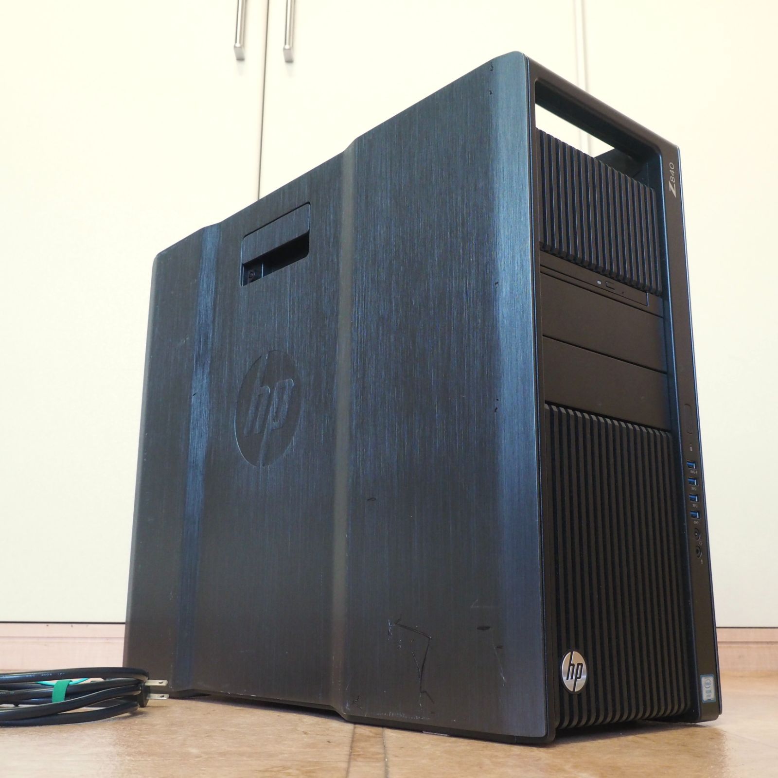 HP Z840 28コア56スレXeon E5-2680 V4 デュアルCPU SSD256GB Quadro