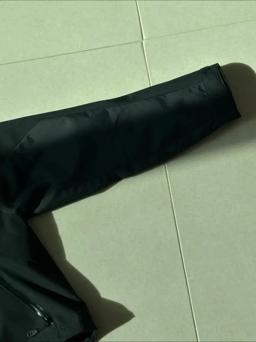  サロモン スレート GORE TEX ウィンドストッパー クロップド ジャケット その他 アウター