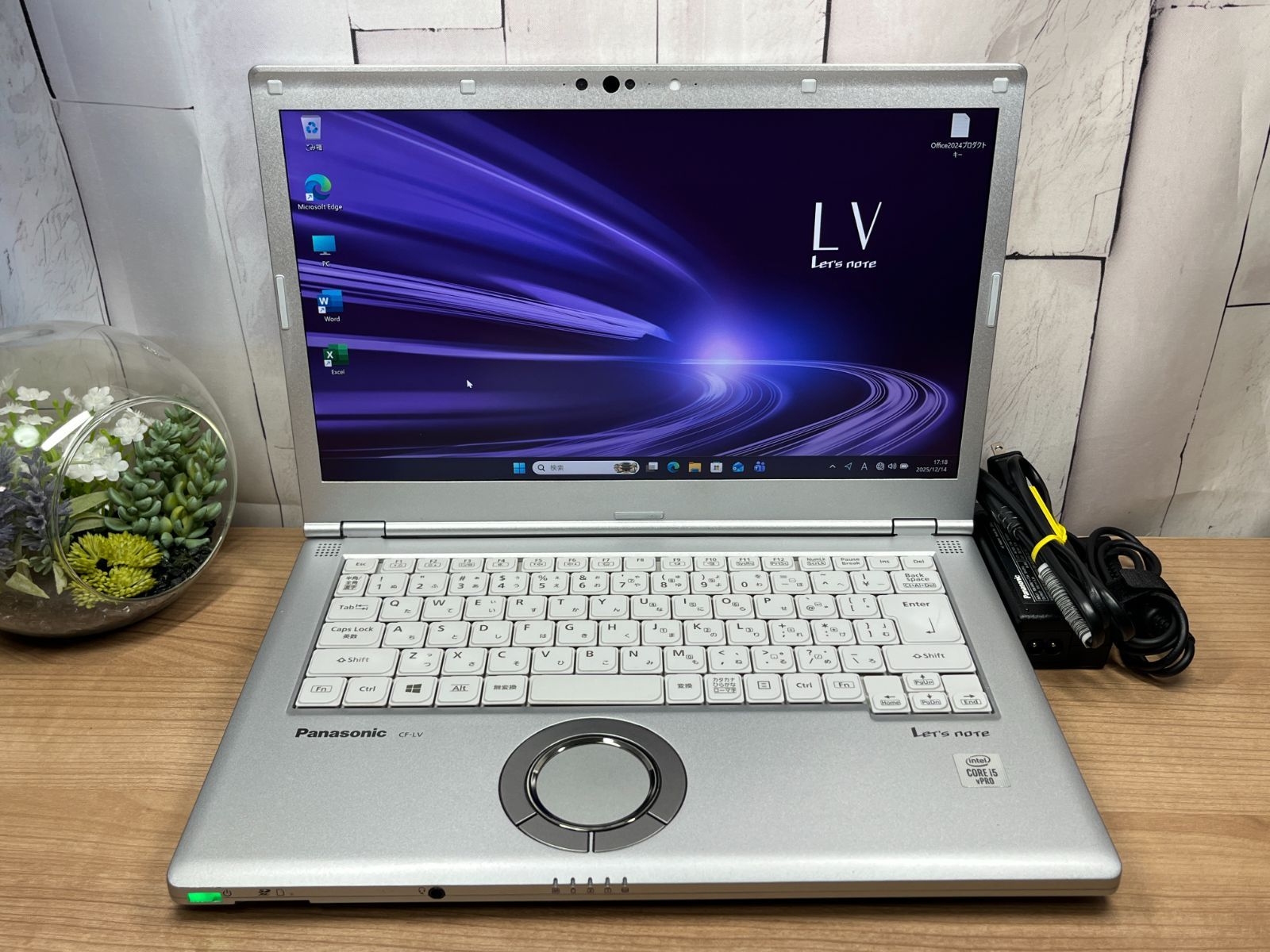 美品＞1167 軽量 Panasonic レッツノート CF-LV9 16GB/SSD256 i5