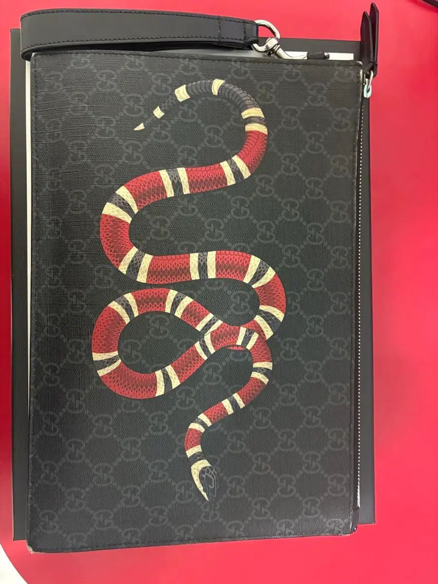 グッチ ベストリー キングスネーク ポーチ ブラック