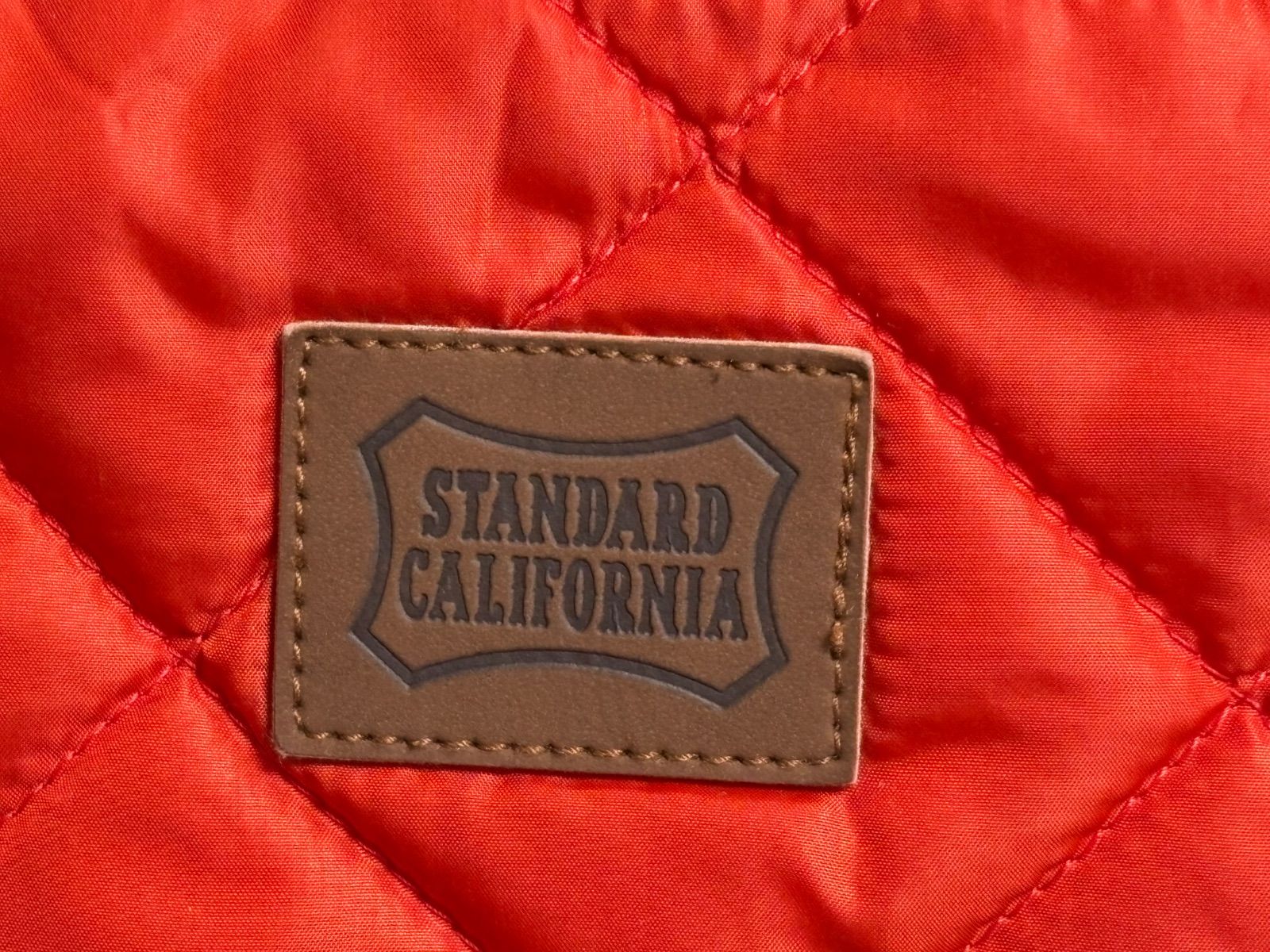 スタンダードカリフォルニア リバーシブル ダック ジャケット ブラウン