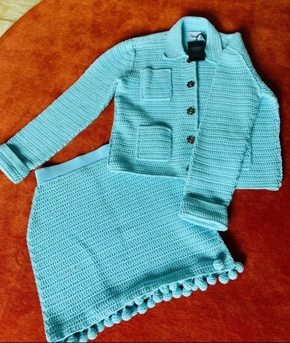 バーバリー ニット セットアップ 新商品