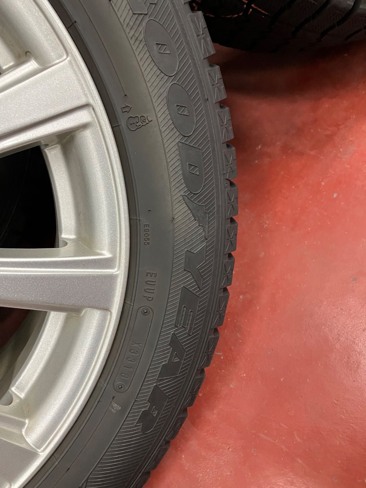  225 55 17 スタッドレス4本 スバルXV外し 17インチ タイヤ ホイールセット