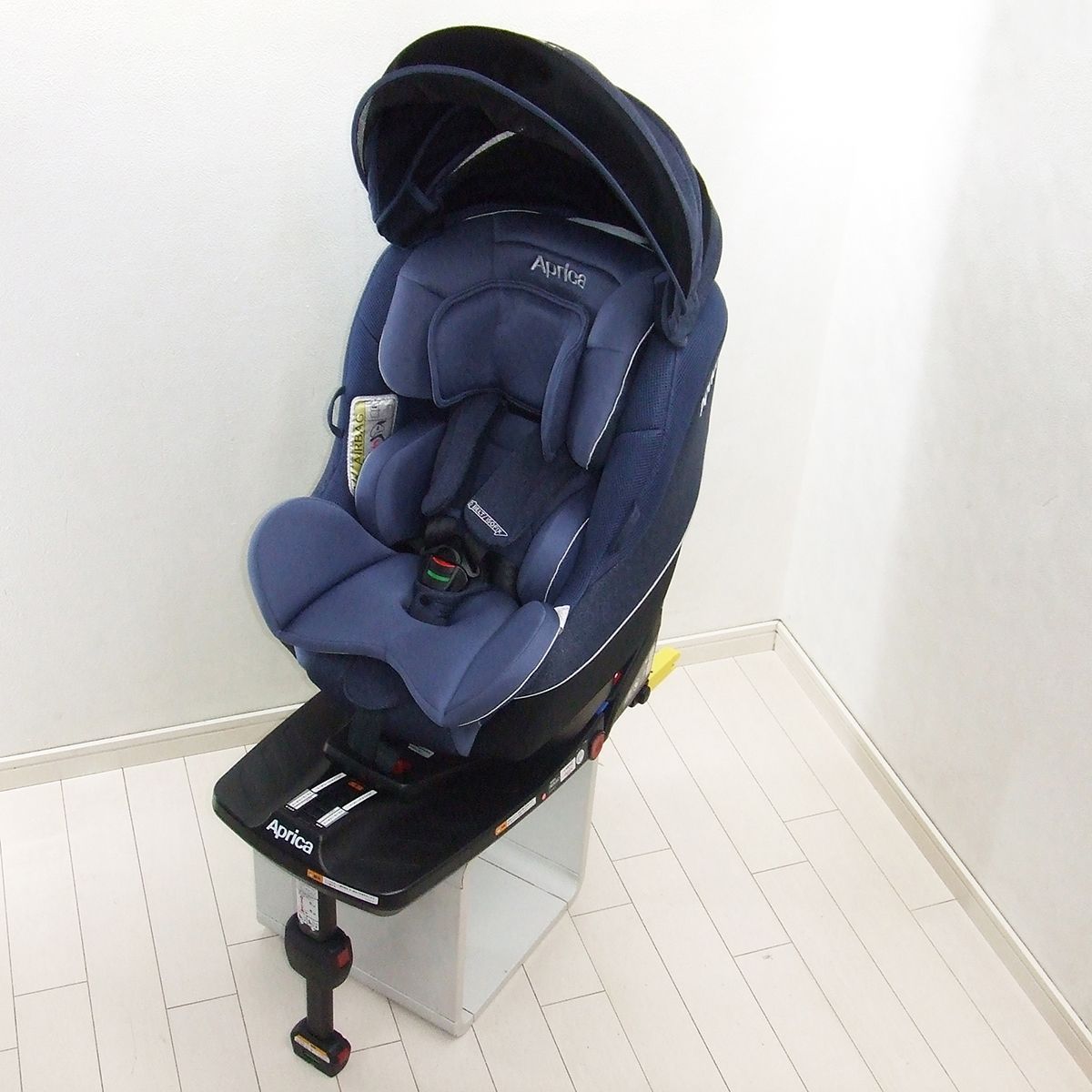 美品 チャイルドシート 中古 アップリカ クルリラ プレミアム AB 美品 チャイルドシート 中古 アップリカ クルリラ プレミアム AB