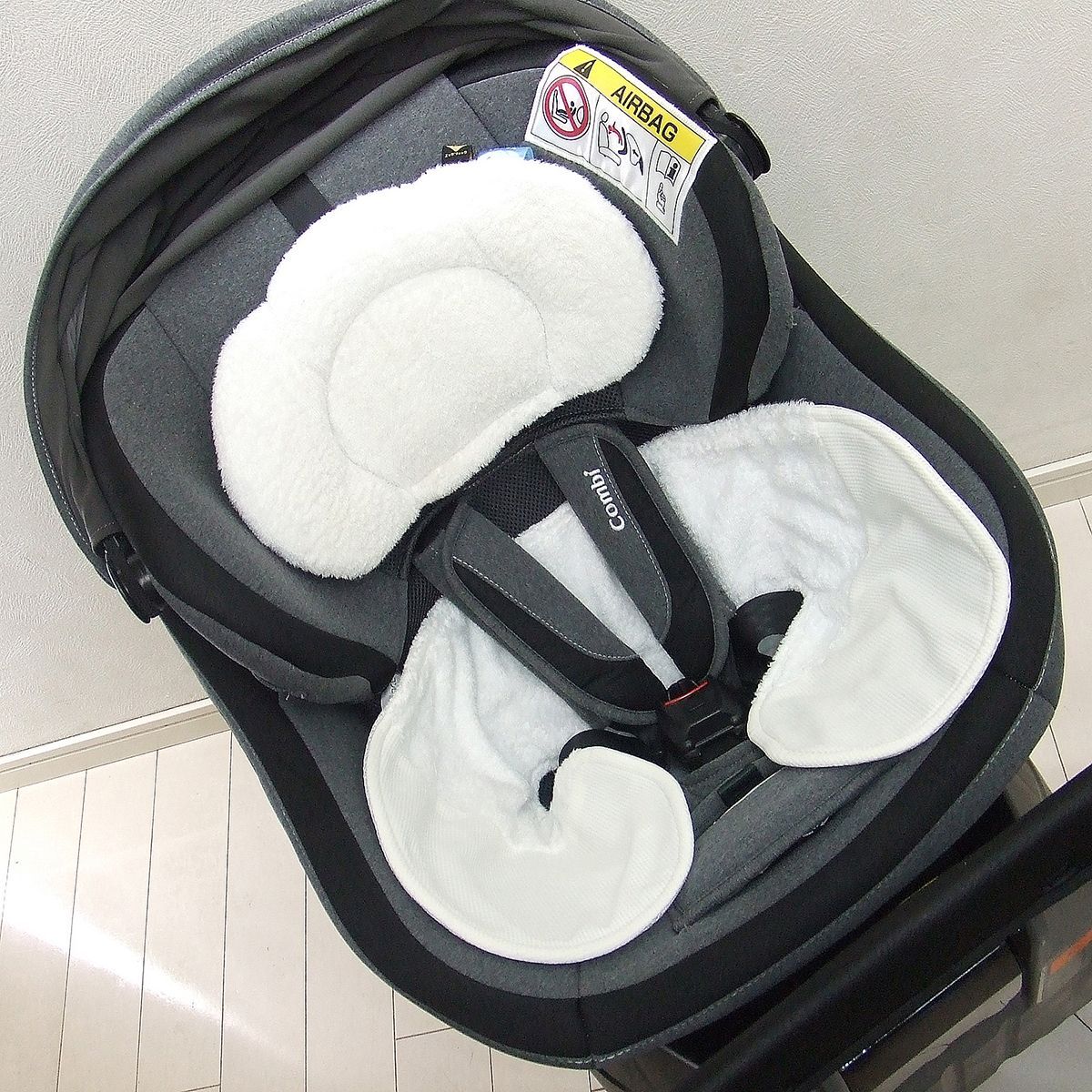  チャイルドシート コンビ クルムーヴスマート ISOFIX エッグショック JJ-650 4カ月から4歳 C.一般 車用チャイルドシート チャイルドシート