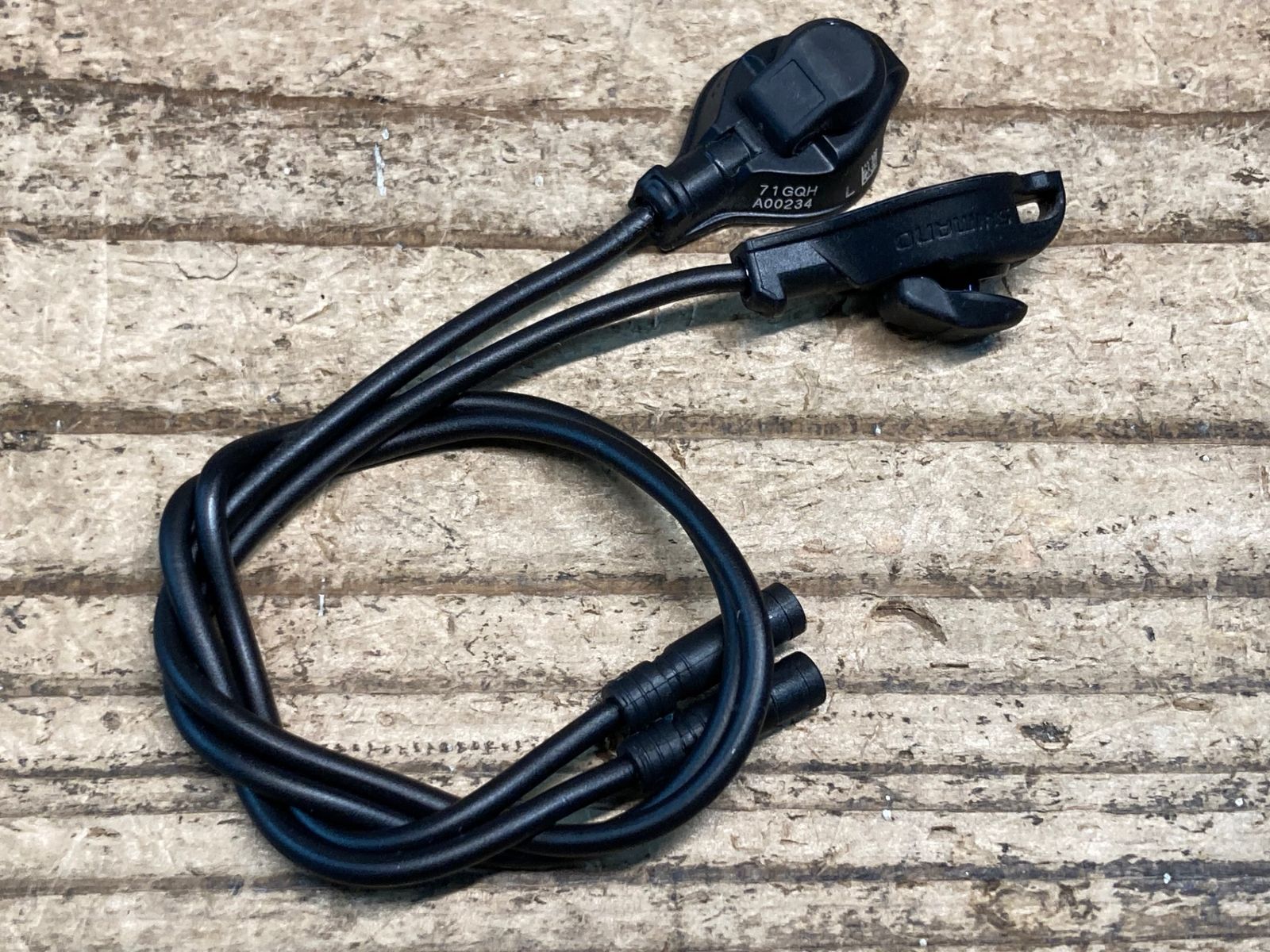 SW-R9150 シマノ di2 リモートサテライトシフター Amazon | シマノ Dura-Ace Di2 リモートサテライトシフター ブラック