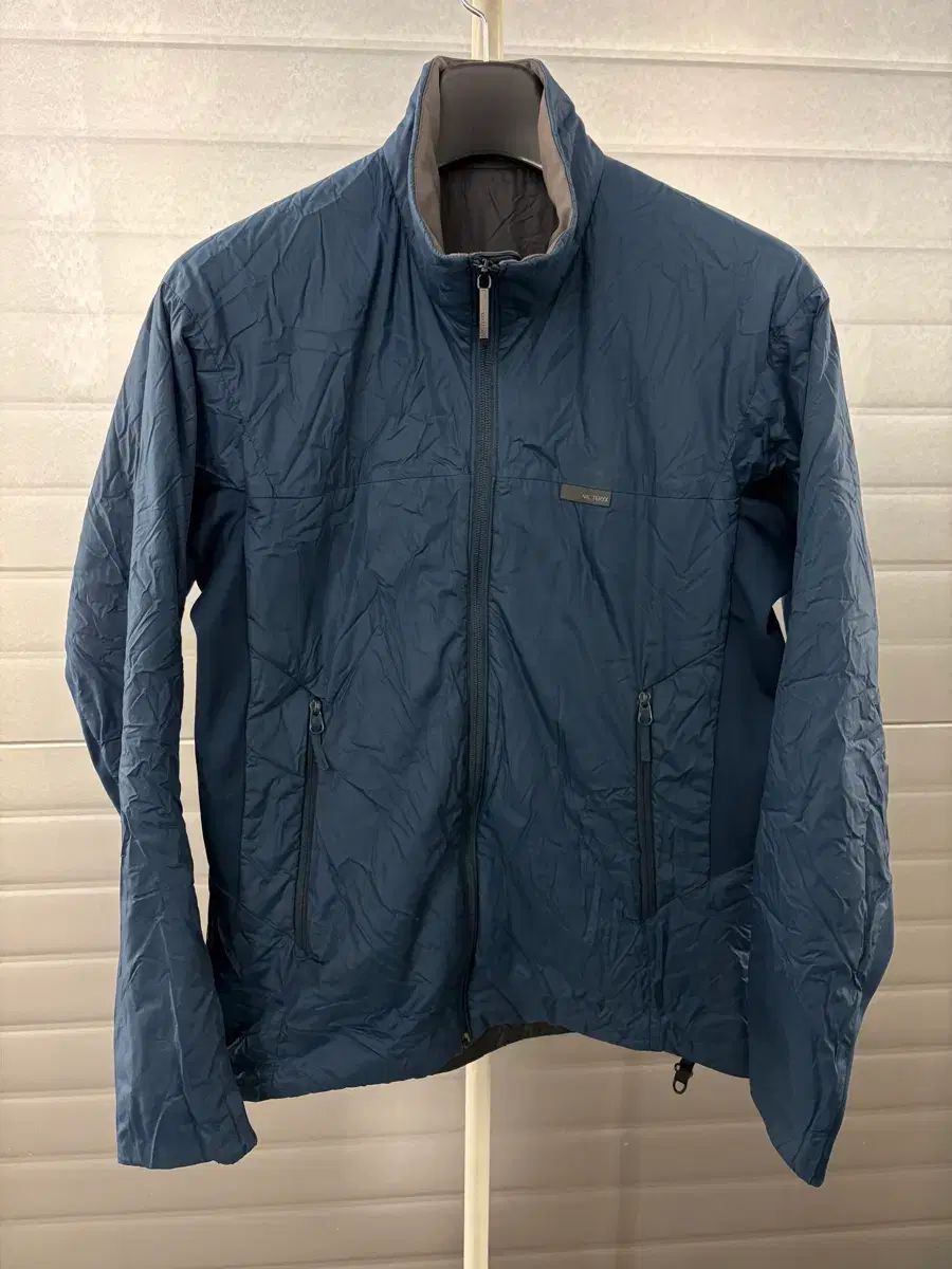 ARC TERYX アークテリクス 軽量ダウンジャケット 100