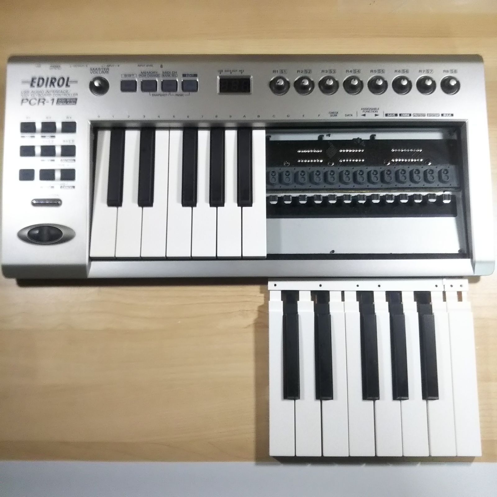Roland MIDI Keyboard Controller EDIROL PCR-1 USB MIDI標準
