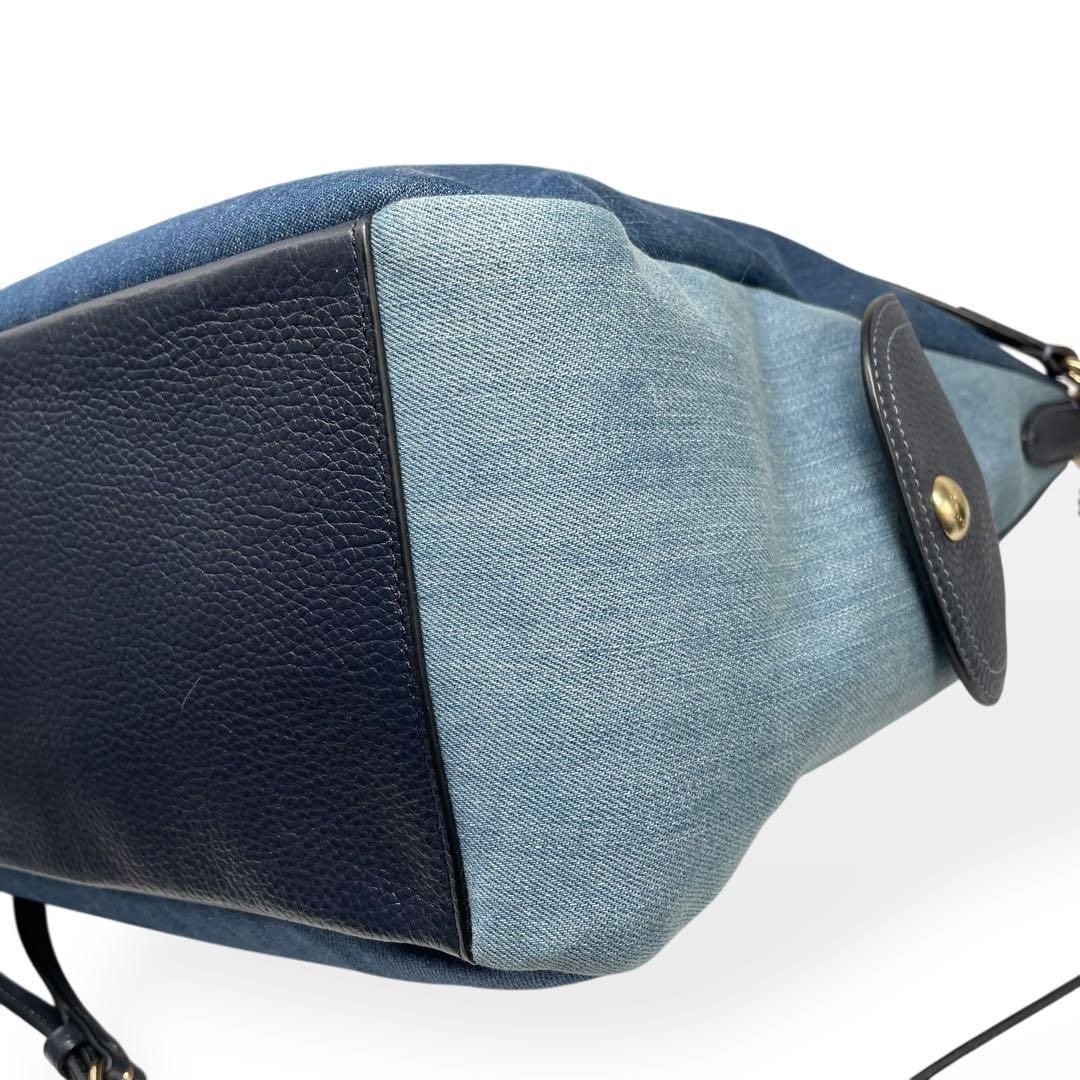 極美品　COACH　ペニー　ショルダーバッグ　2way デニム　大容量　ブルー系 ✨極美品✨コーチペニーショルダーバッグ2way デニム大容量ブルー系
