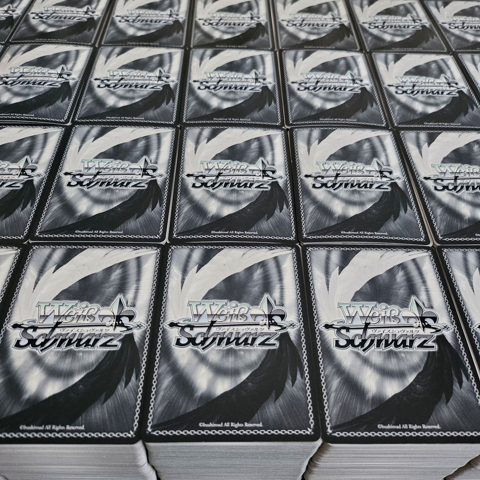 ヴァイスシュヴァルツ 大量まとめ売り 1箱 約11,000枚 - メルカリ ヴァイスシュヴァルツ 大量まとめ売り 1箱 約11,000枚 - メルカリ