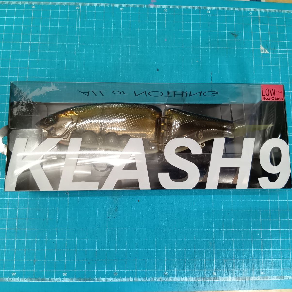 大宮宮原店 併売】DRT クラッシュ9 LOW ゴーストカワムツ 未使用品