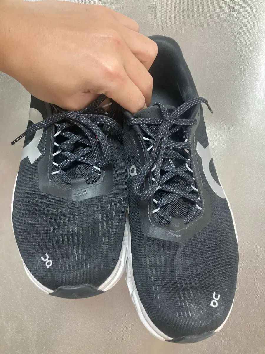 On Running クラウドMONSTER 2