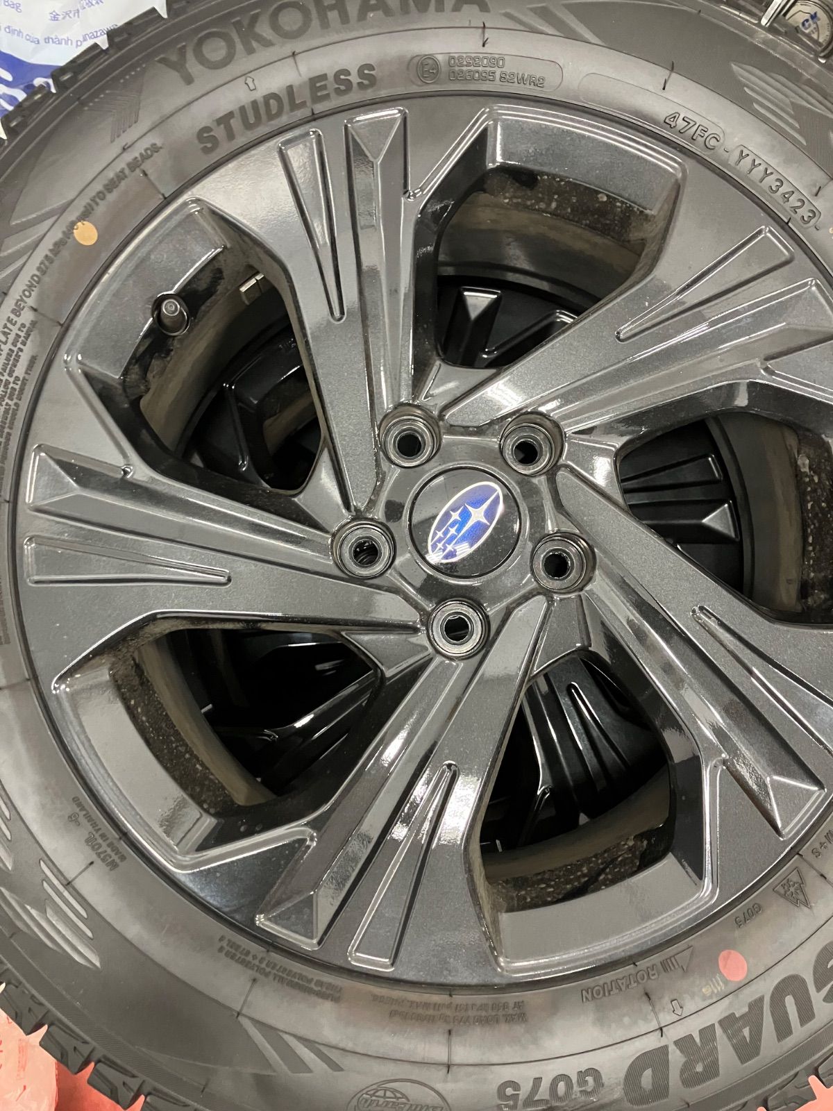 超 225 60 17 スタッドレス4本 フォレスター外し