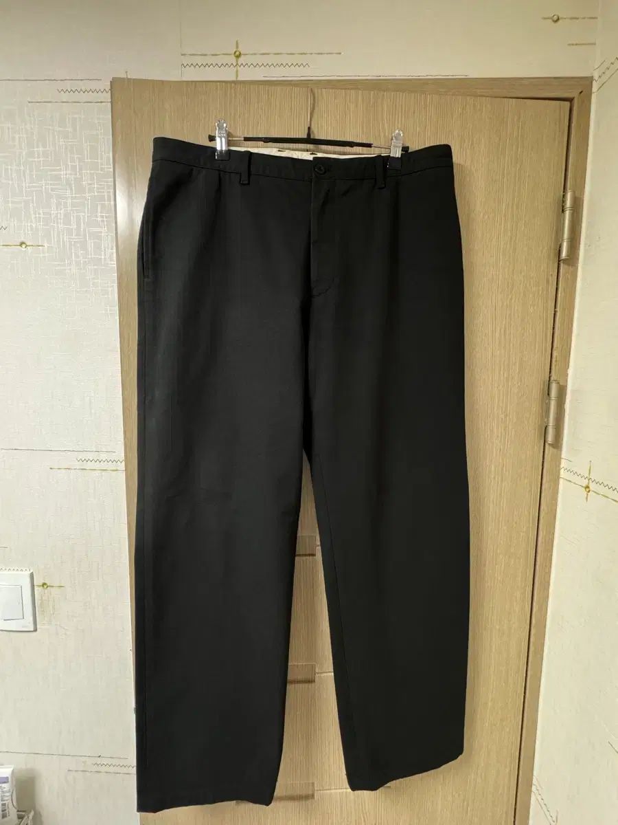 ポッタリー チノパンツ ブラック