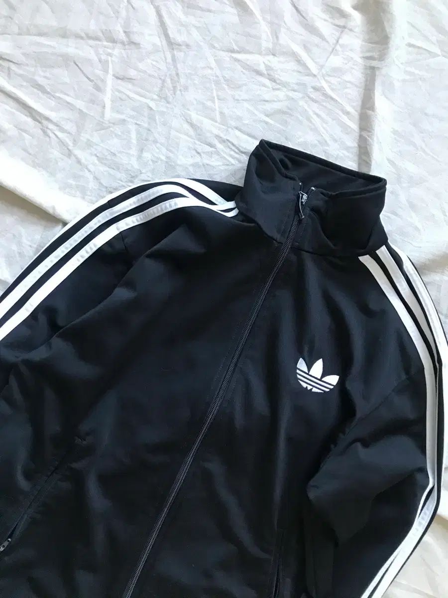 adidas トラックジャケット ファイヤーバード ブラック M 黒 現行 adidas（アディダス） ジャージ 「ADIDAS/アディダス」ファイヤー