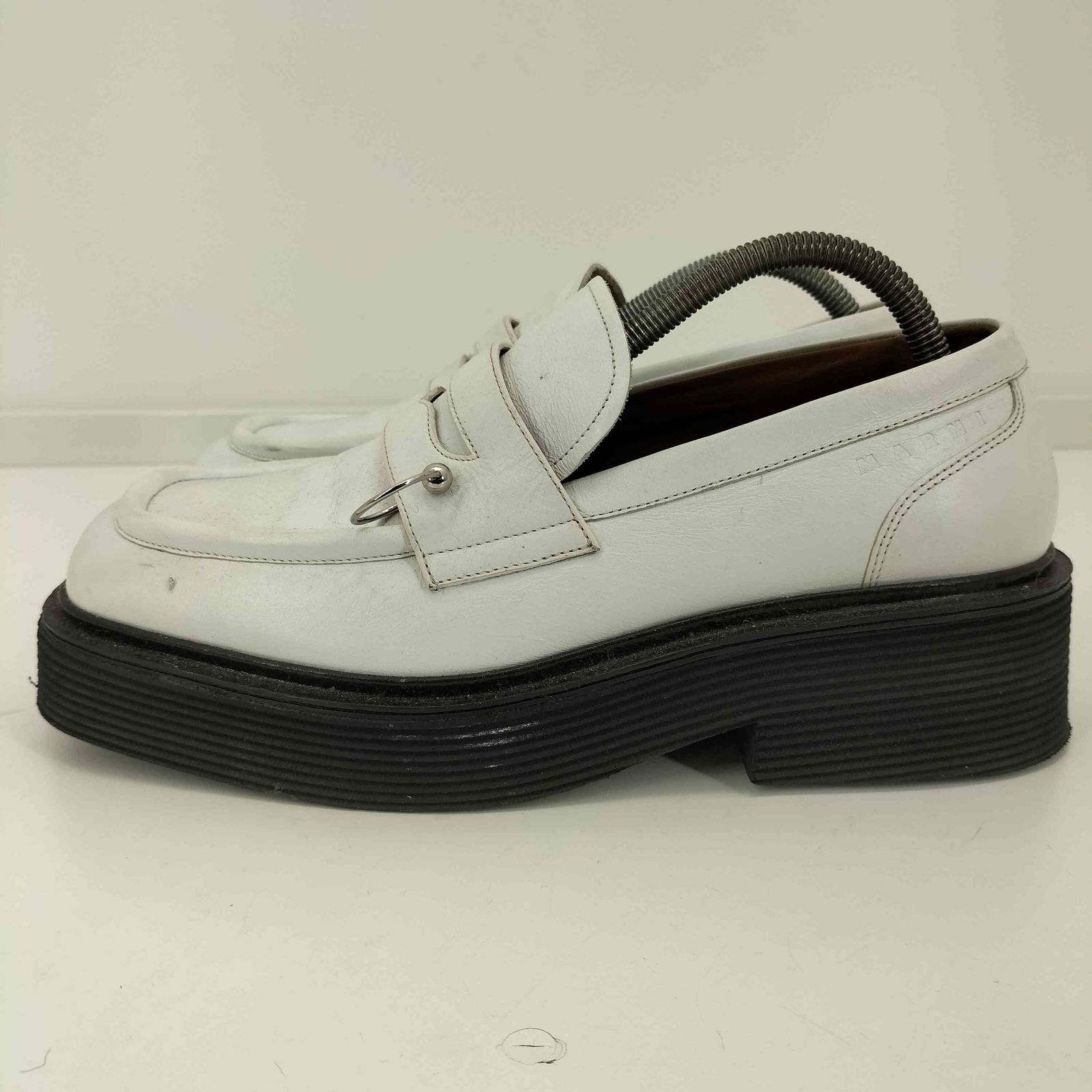 マルニ MARNI イタリア製 リングピアス スクエアトゥ コインローファー